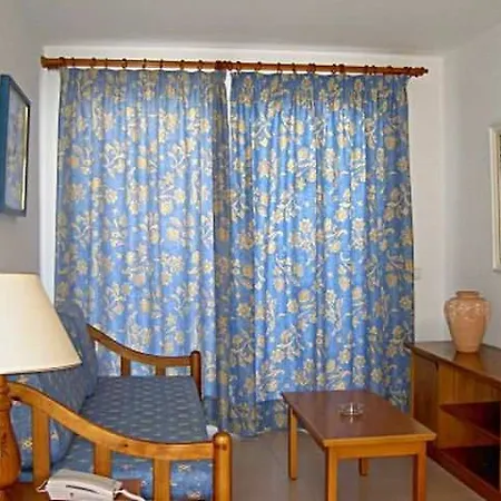 Arepar Apartment *